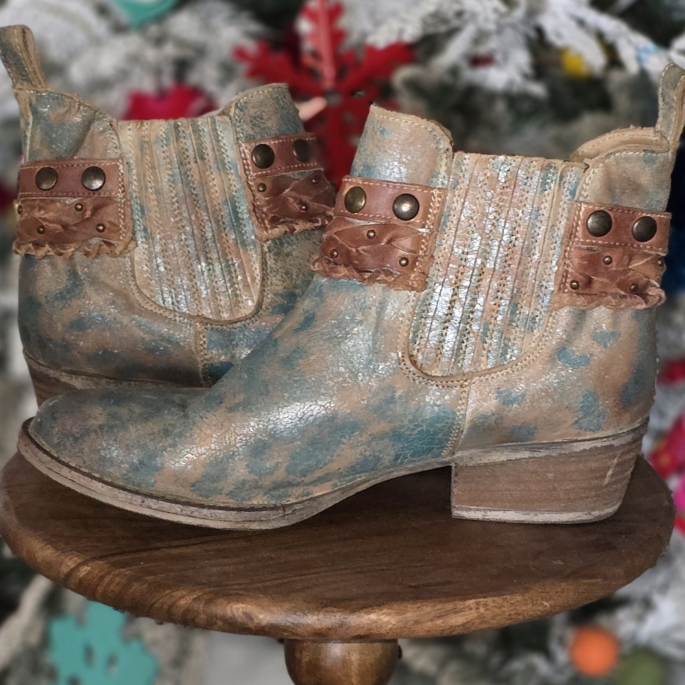 CIRCLE G CONCHO HARNESS BOOT - Picture 2 of 8